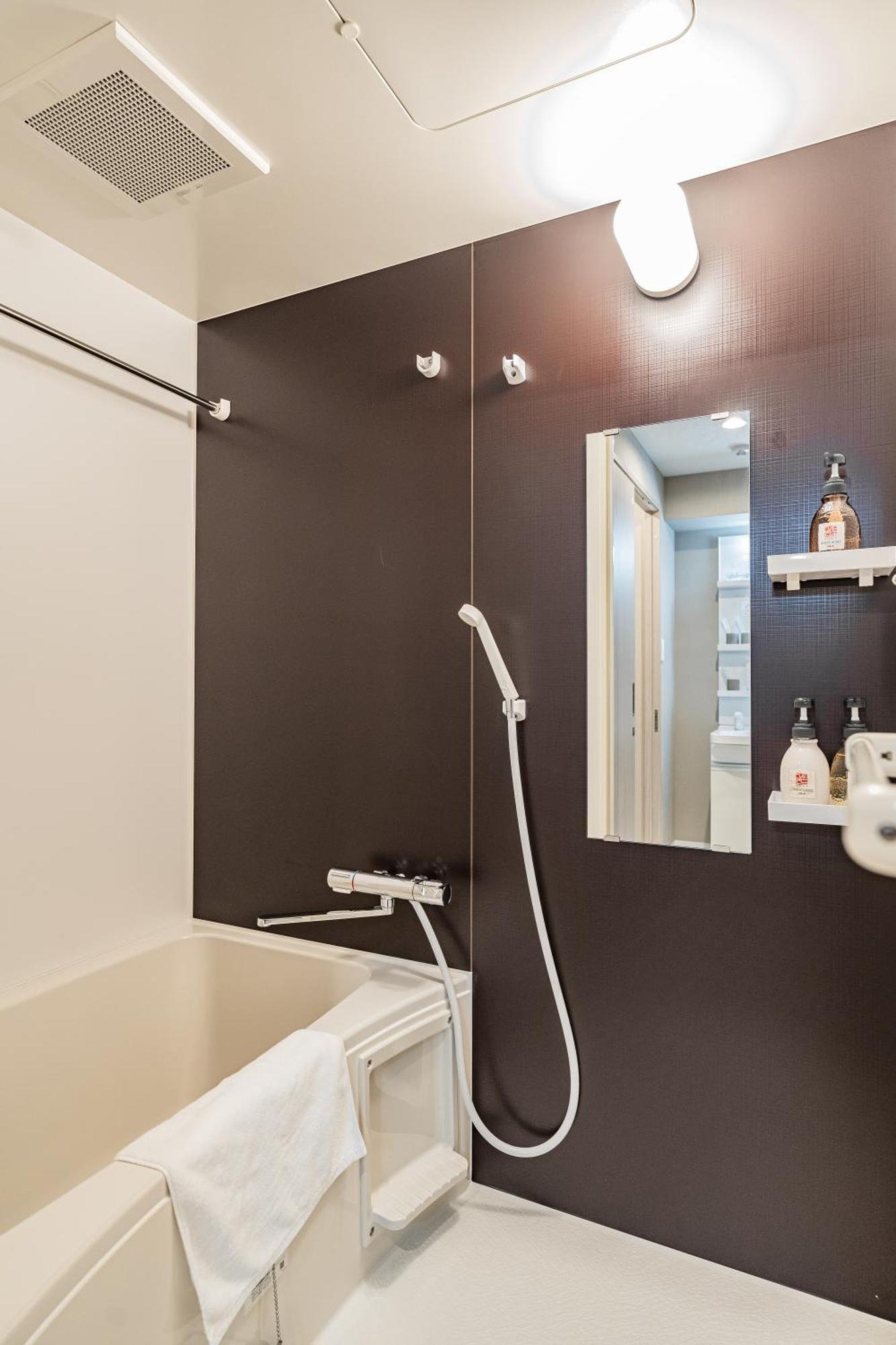 Apartment Hotel 11 Umeda Kamiyama Осака Екстериор снимка